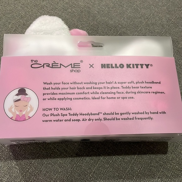 COPY - The Crème Shop x Hello Kitty Plush Spa Headband Signature Bow in Pink - Picture 7 of 9